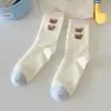 Meias de Veludo Australianas para Mulheres no Inverno Meias Grossas Quentes de Cano Médio Meias Doces e Fofas com Desenho de Cachorrinho Não Soltam Fiapos Meias para Dormir