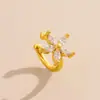 Brinco de pressão floral moderno e simples para mulheres, estilo ins nicho de cobre incrustado com zircônia trevo de cinco folhas, acessório de clipe para cartilagem da orelha sem furo