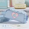 Estojo de Lápis Renda Sweet Talk com Bordado de Coração e Design Pregueado, Estojo de Armazenamento Estiloso e Portátil para Alunos do Ensino Fundamental e Médio