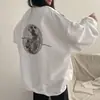 Moletom Redondo com Estampa de Letras Retro Americano para Mulheres no Outono e Inverno Novo Solto Preguiçoso Versátil Amigo Namorado Estudante Top de Veludo