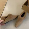 Zapatos peludos de nuevo estilo, planos de punta fina retro franceses de nicho, cálidos y forrados de felpa para otoño e invierno