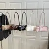 Bolso Nuevo Sencillo, Bolso Nuevo Estilo Baguette, Bolso de Hombro Versátil Nuevo para Mujer, Bolso de Brazo con Lazo