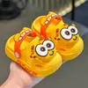 Pantuflas de verano para niños y niñas, sandalias suaves antideslizantes con suela blanda para interior de bebé, dibujos animados lindos, zuecos de playa para niños