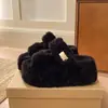 Pantuflas esponjosas de suela gruesa para mujer, nuevo estilo 2026, elegantes y adecuadas para usar al aire libre, otoño e invierno, pantuflas de algodón peludo que aumentan la altura para mujeres bajitas