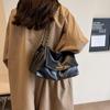 Bolso de Alta Gama Personalizado de Fábrica para Mujer, Nuevo Bolso Grande Versátil y a la Moda de Cuero Suave para el Hombro/Axila, Bolso Casual con Cadena