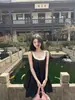 Camisola Blanca de Encaje Ajustada para Mujer, Estilo Dulce Nuevo para Verano, Vestido Negro Pequeño sin Espalda que Reduce la Edad