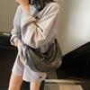 Bolsa de Couro de Vaca Grande Capacidade Moda Retrô para o Dia a Dia Casual Feminina 2025 Nova Textura de Alta Qualidade Bolsa de Ombro Versátil