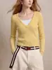 Suéter de punto Eatm con bloques de color, estilo dos piezas, cuello en V, manga larga para mujer, camisa base ajustada para principios de otoño