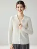 Um estilo sofisticado e elegante! Cardigã 100% caxemira para mulheres, com gola polo e tricô canelado, criando uma silhueta elegante e favorecedora