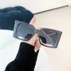 Gafas de Sol de Moda con Montura Cuadrada Grande Estilo Europeo y Americano Lentes Pequeñas que Muestran la Cara de Borde Ancho Gafas de Sol de Lujo Ligero Anti-UV Fotografía Callejera