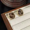 Aretes Estampado Leopardo Aguja Plateada Ovalados Nuevos Retro Estilo de Lujo Diseño de Nicho Aretes de Alta Gama para Mujer