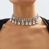 Collar de gota de agua multicapa exagerado con accesorios populares de Amazon, collar sexy de lujo ligero europeo y americano, joyería para mujer al por mayor.