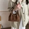 Bolsa de Mano Pequeña Plegada Estilo Coreano para Mujer Otoño/Invierno 2026 Nueva Llegada Nicho para Viajes Diarios Bolso de Hombro Único Bolso Cruzado Retro a la Moda