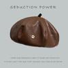 Boina de mujer para otoño e invierno, nuevo estilo, gorro octogonal pequeño con aspecto de cara, estilo coreano, moda urbana, combina con todo, de cuero PU, gorro de calabaza estilo Hong Kong.