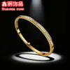 Pulseira de Aço Inoxidável Popular Transfronteiriça para Mulheres, Pulseira de Cintura Fina com Diamantes Quadrados de Alto Padrão com Diamantes, Joia Popular Popular de Aço de Titânio de Luxo Leve