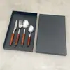 Conjunto de Talheres de Aço Inoxidável 304 em Caixa, Conjunto de Faca, Garfo e Colher Estilo Ocidental com Cabos de Madeira Sapele, Garfo, Faca de Churrasco, Colher de Sobremesa