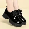 Zapatos de Cuero Brillante Negros Estilo Británico para Mujer Petite para Parecer Más Alta, Suela Gruesa, Con Cordones, Cuero Suave, Mocasines de Suela Suave, Primavera/Otoño 2026