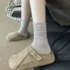Calcetines de Punto para Mujer Estilo Retro Old Money Otoño e Invierno con Encaje Patrón Oscuro Espiga Versátil Estilo Coreano Cálidos de Caña Media-Alta