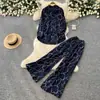Conjunto de dos piezas casual para mujer con camisa estampada rosa y pantalones de pierna ancha, estilo otoñal ligero y maduro, atuendo versátil para ir al trabajo