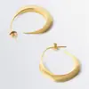 Brincos Elegantes de Prata em Forma de Gota, Simples e Versáteis, Brincos Personalizados, Brincos Geométricos de Design de Nicho de Alta Qualidade para Mulheres