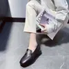 Sapatos de Couro Estilo Britânico com Salto Baixo, Modernos e Versáteis para Mulheres, Novo Modelo Primavera/Verão 2025, Sapatos de Trabalho Confortáveis com Solas Macias para Mulheres
