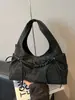 Bolsa de Mão de Luxo Transfronteiriça, Bolsa Tote Pequena Simples, Versátil para o Trabalho e Compras, Bolsa Transversal Leve e Exquisita para Mulheres com Laço