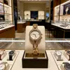 Nuevo Reloj Clásico Retro Estilo Francés de Nicho Compacto y Exquisito con Correa de Acero Koujia de Cuarzo para Mujer, Venta al por Mayor de Relojes de Gama Alta