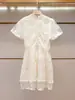 Vestido de Verão Novo de Alta Qualidade para Mulheres em Shenzhen, Estilo Francês Chique, Design com Senso de Temperamento, Patchwork de Renda, Manga Curta