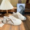 Sapatos brancos casuais respiráveis de dois usos 2023 verão novo estilo slip-on sapatos preguiçosos femininos tênis de lona meio arrasto