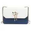 Agente de Compras de Hong Kong para Bolsos Cuadrados Pequeños Cruzados de Hombro Nuevos de Moda para Mujer, Cadena de Moda Versátil Estilo Coreano en Stock