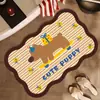 Tapete de Banheiro de Diatomita com Desenho de Gatinho de Bolinhas Antiderrapante Absorvente de Água Doméstico para Porta de Banheiro