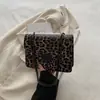 Estampado de Leopardo Occidental Retro Europeo y Americano Hermoso Invierno 2024 Nuevo Elegante Moderno Cadena Bajo el Brazo Hombro Bolso Cuadrado Pequeño para Mujer