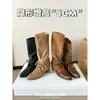 Versión de cuero genuino~Botas vintage de punta con pliegues y tacón de bloque para mujer, botas altas hasta la rodilla con aumento interno de altura, botas de montar de caña alta adelgazantes