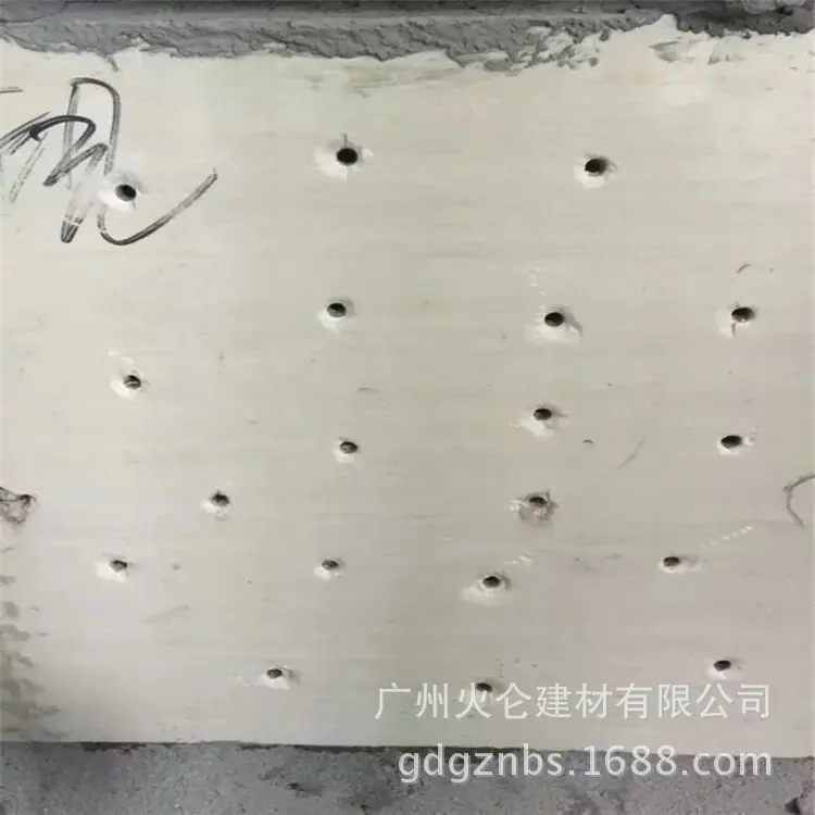 6658481143672389