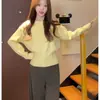 Nuevo Suéter de Punto Amarillo Estilo Coreano Súper Elegante 2025 para Mujer, Otoño e Invierno, Top Base Ajustado Corto
