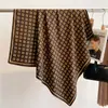 Nuevo Pañuelo Cuadrado Grande con Patrón de Seda Diagonal Geométrico, Seda Artificial Estampada, Chal de Moda y Versátil, Pañuelo para la Cabeza, Bufanda para Mujer