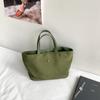 Diseño de Nicho Normcore Bolso Tote Ligero de Nailon para Mujer 2025 Nueva Moda Gran Capacidad Hombro Único Axila Bolso de Viaje