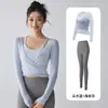 Conjunto de Roupas de Yoga para Mulheres 2026 Novo Estilo Conjunto de Três Peças de Alta Qualidade Estilo Desejo Puro Top Esportivo Fitness para Treinamento de Pilates
