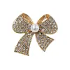 Nuevo Estilo Pin de Cuello Hebilla Anti-Exposición Broche de Lazo con Pedrería para Mujer Estilo Japonés Ins Tendencia Pin de Fijación Personalizado para Ropa Broche