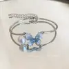 Pulseira Borboleta de Pedras Azuis Degradê para Mulheres, Joia de Verão Estilo Nicho de Luxo Leve de Alta Qualidade, Pulseira Personalizada para Melhores Amigas