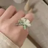 Anillo Ancho con Banda de Perlas Hielo Verde Hielo Transparente Uva Verde, Moderno y Versátil con un Diseño Refinado, Anillo de Perlas