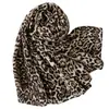Bufanda de 32s Gruesa con Tacto de Lino Algodón Similar al Satén Bufanda de Seda Comercio Exterior Estampado en Caliente Estampado de Leopardo Salvaje Estilo Europeo Americano Chal Estampado Venta al por Mayor