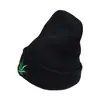 Sombreros de Lana con Hojas de Arce Otoño e Invierno Europeos y Americanos Sombreros de Moda para Exteriores Hip-Hop Danza Callejera para Hombres y Mujeres Sombreros de Punto Cálidos