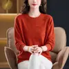 Nuevos tops de punto para otoño e invierno para mujeres de mediana edad, colección 2026, tallas grandes, estilos de primavera y otoño, cuello redondo, suéteres versátiles como capa base