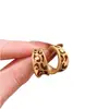 Pendientes Plateados de Aguja Estilo Retro Europeo y Americano con Estampado de Leopardo Gota de Aceite Forma de C Pendientes Nicho de Gama Alta Simples Pendientes Personalizados Versátiles para Mujer