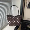 2026 Nueva Bolso Tote Elegante de Lunares Gran Capacidad Exquisito Versátil para Viajes de Negocios Bolso de Mano al Hombro Moderno de Moda