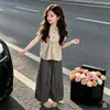 Novo Conjunto de Verão 2026 para Meninas Roupas de Verão Estilosas de Manga Curta Conjunto de Duas Peças Estilo Coreano Calças de Perna Larga Emagrecedor