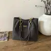 Bolsa Retro da Moda para Mulheres 2025 Novo Inverno Super Popular Simples Versátil Bolsa de Ombro Grande Capacidade Bolsa Tote para o Dia a Dia