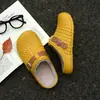 Pantuflas de algodón para mujer Baotou, nuevo estilo de invierno 2026, de suela gruesa, impermeables, antideslizantes, cálidas, cómodas y resistentes a los olores, con forro de algodón afelpado