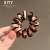 Elástico de Cabelo Estilo Cordão de Telefone com Estampa de Leopardo Retrô para Mulheres, Prendedor de Rabo de Cavalo Simples Sem Costura, Acessório de Cabelo Versátil para o Dia a Dia com Alta Elasticidade